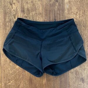 Lululemon Black Speed Up Low Rise Lined Shorts 2.5" Women's Size 2 Reg